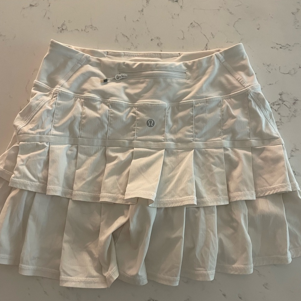 Lululemon white tennis skirt